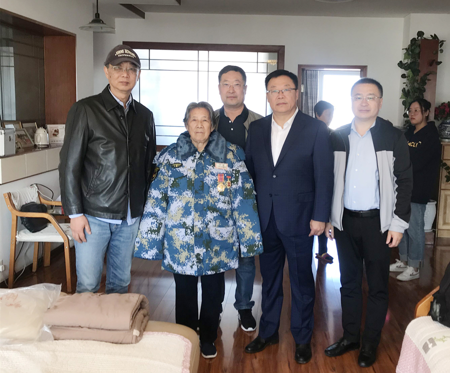 山東出版實(shí)業(yè)公司黨委赴煙臺(tái)走訪慰問(wèn)抗美援朝老戰(zhàn)士
