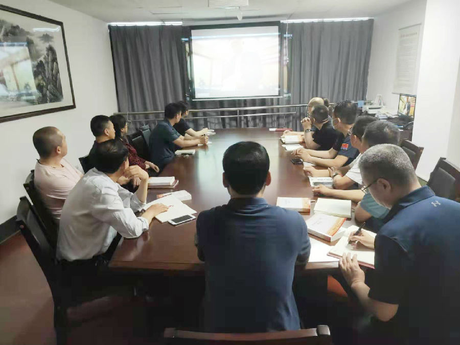 山東出版實(shí)業(yè)臨沂分公司黨支部開展“不忘初心 警鐘長鳴”主題黨日活動